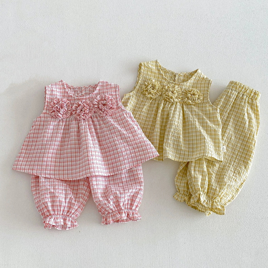 2026 Summer 6M-5T Childrens Set 3D Flower Decoration Fresh Plaid Sleeveless Top and Bloomer Pants 2PCS Girls Set